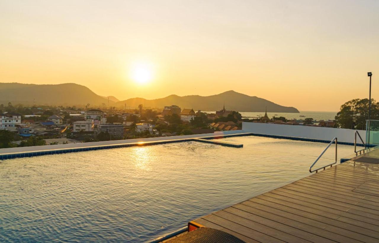Sea Saran Condominium For Short-Term Stay บางเสร่ ภายนอก รูปภาพ